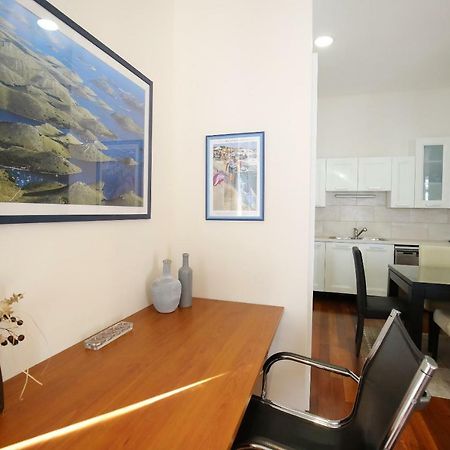 Seafront Beach Apartment - Directly At The Beach Zadar Eksteriør billede