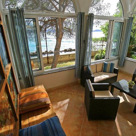 Seafront Beach Apartment - Directly At The Beach Zadar Eksteriør billede
