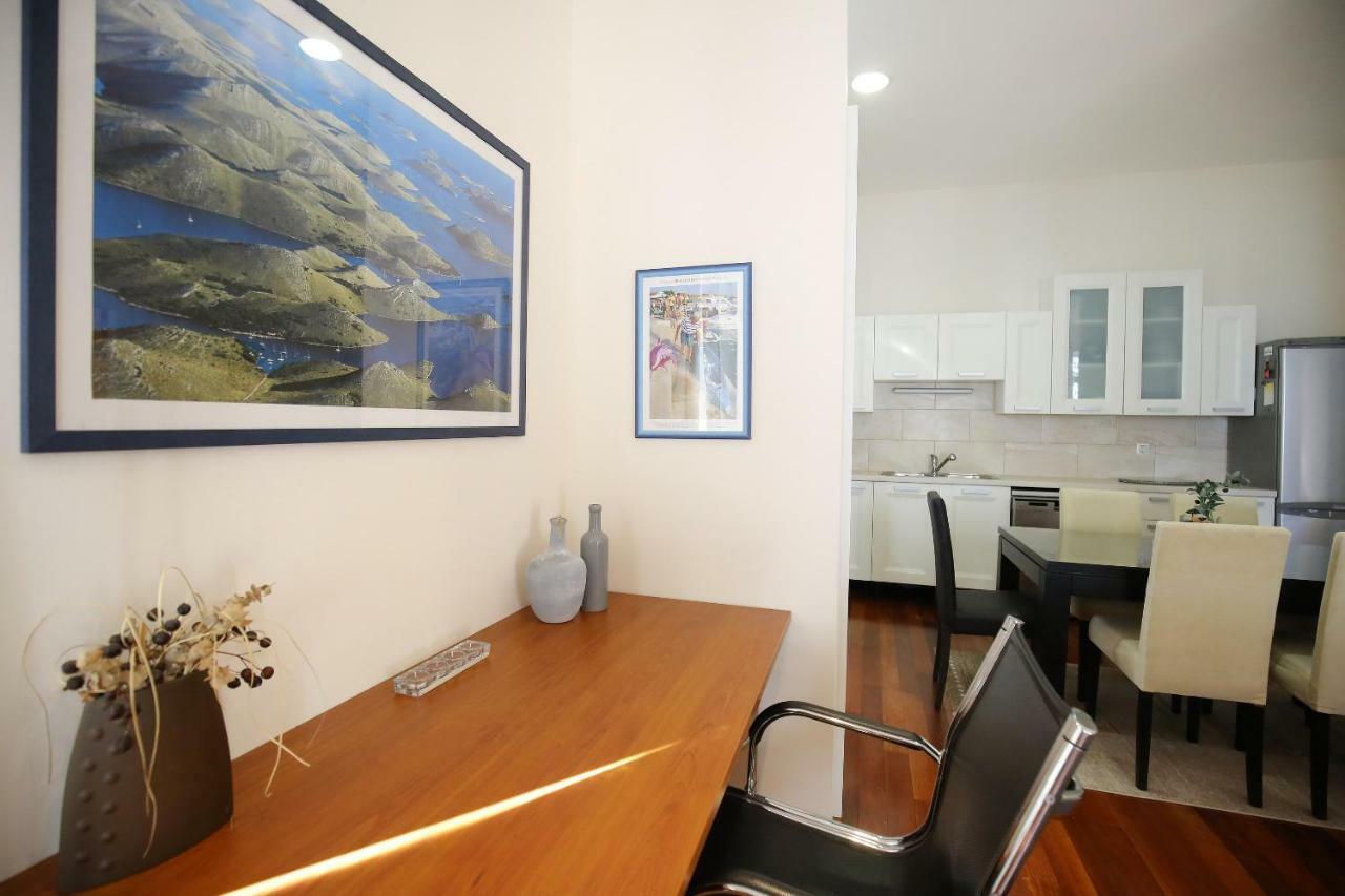 Seafront Beach Apartment - Directly At The Beach Zadar Eksteriør billede
