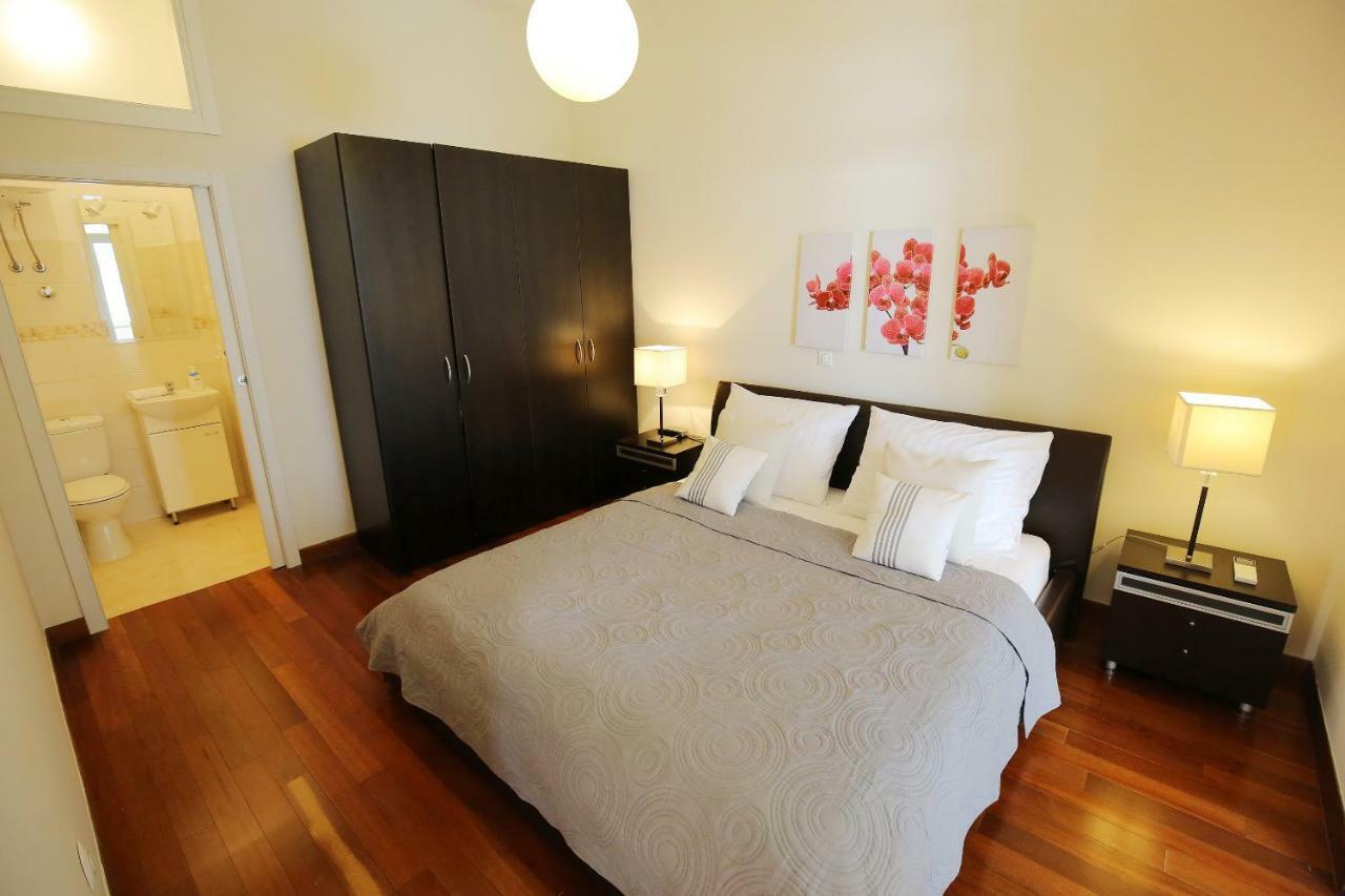 Seafront Beach Apartment - Directly At The Beach Zadar Eksteriør billede
