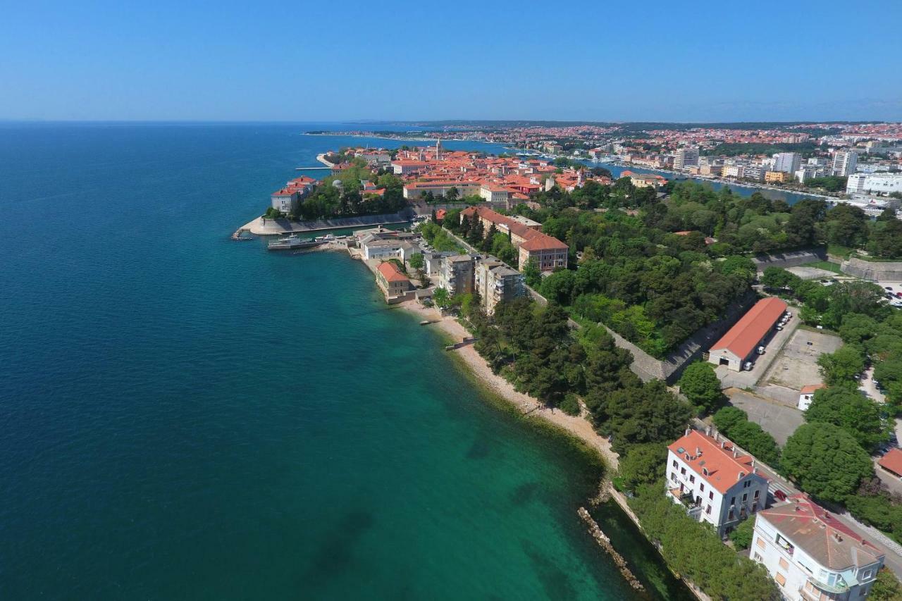 Seafront Beach Apartment - Directly At The Beach Zadar Eksteriør billede